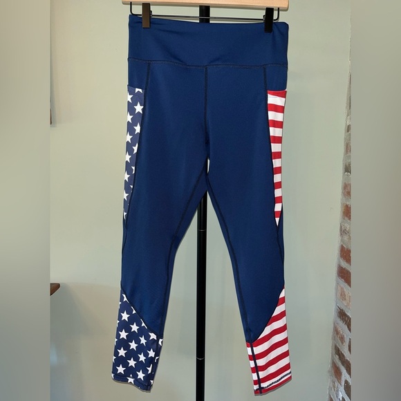 Curves N combatboots  EMPOWERED LEGGINGS
Stars & Stripes | size large - Picture 1 of 9